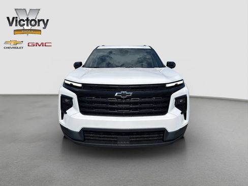 New 2026 Chevrolet Traverse LT w/ Midnight/Sport Edition FWD image 2