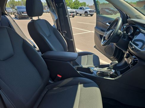Used 2023 Buick Encore GX Select w/ Sport Touring Package FWD image 10
