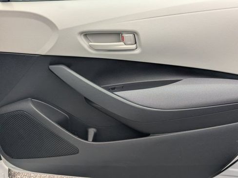 Used 2023 Toyota Corolla LE FWD image 13