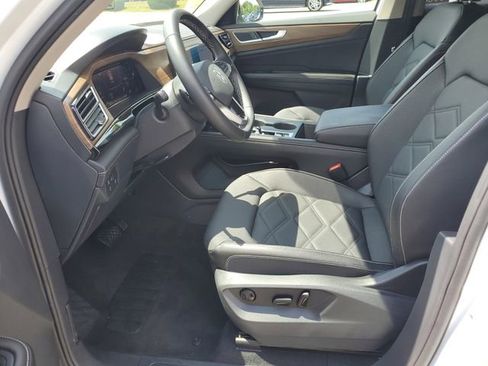 Certified 2025 Volkswagen Atlas SE AWD/4WD image 24