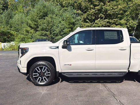 New 2026 GMC Sierra 1500 AT4 w/ AT4 Premium Package AWD/4WD image 20