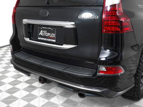 Used 2020 Lexus GX 460 Premium image 35
