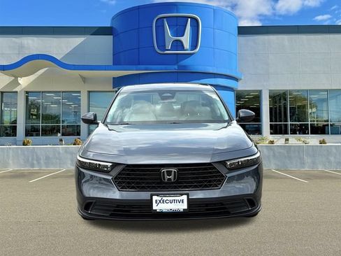 Used 2023 Honda Accord EX image 2