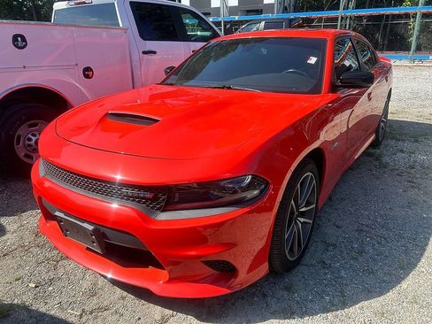 Used 2023 Dodge Charger R/T RWD image 2