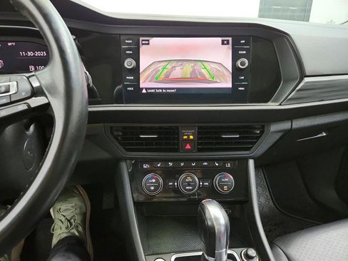 Used 2019 Volkswagen Jetta SEL FWD image 21