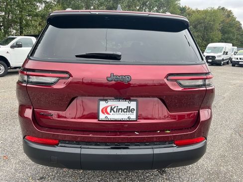 New 2025 Jeep Grand Cherokee L Altitude image 26