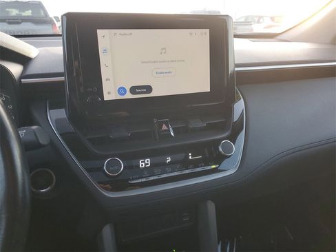 Certified 2023 Toyota Corolla Cross LE image 26