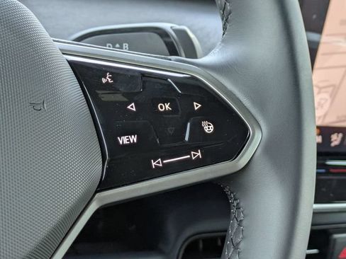 New 2025 Volkswagen ID. Buzz Pro S RWD image 27