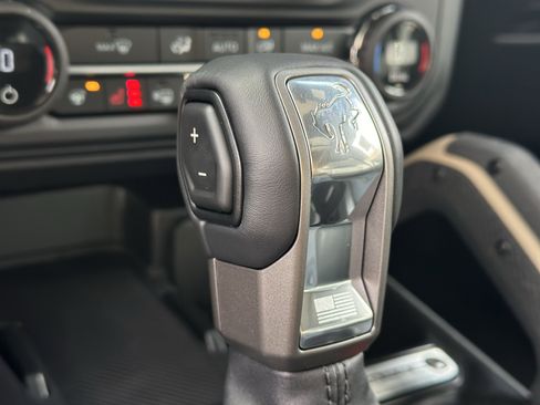 New 2025 Ford Bronco Badlands w/ Sasquatch Package image 6