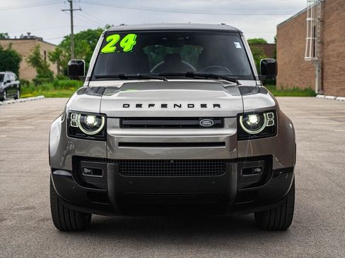 Used 2024 Land Rover Defender 130 X-Dynamic SE AWD/4WD image 14