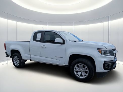 Used 2022 Chevrolet Colorado LT w/ Fleet Safety Package RWD image 2