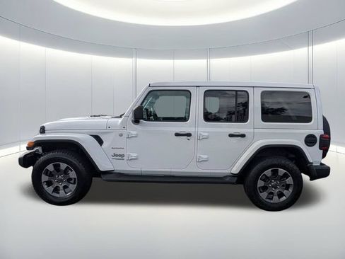 Used 2020 Jeep Wrangler Unlimited Sahara AWD/4WD image 3