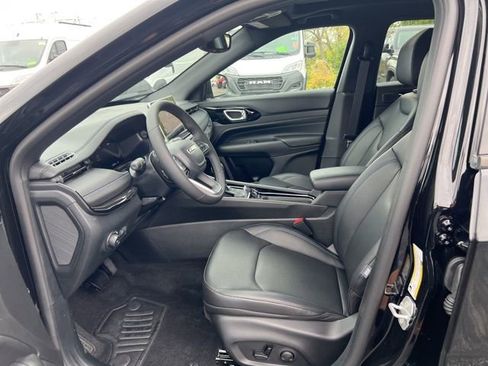 New 2026 Jeep Compass Limited w/ Sun, Sound & Navigation Group image 18