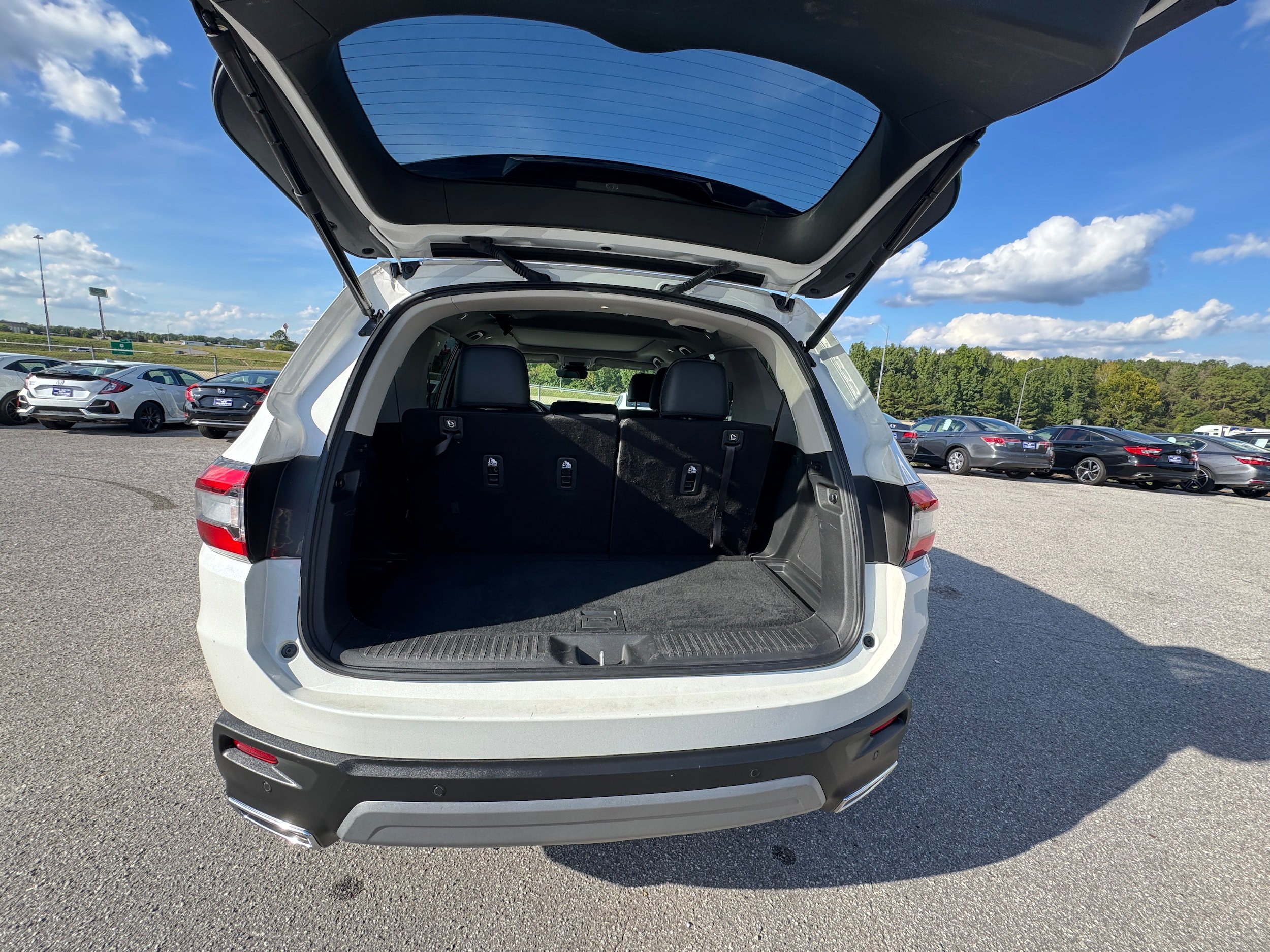 Used 2023 Honda Pilot Elite image 7