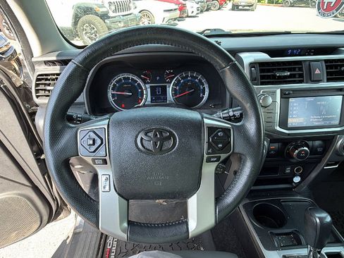 Used 2016 Toyota 4Runner SR5 Premium RWD image 29