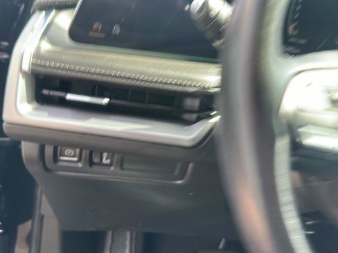 Used 2024 Cadillac XT4 Premium Luxury AWD/4WD image 13