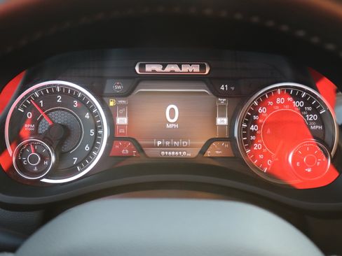 Used 2024 RAM 2500 Big Horn w/ Night Edition image 26