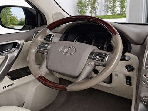 Used 2017 Lexus GX 460 Luxury AWD/4WD image 19