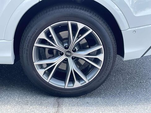 Used 2021 Audi Q8 Prestige w/ Prestige Package AWD/4WD image 12