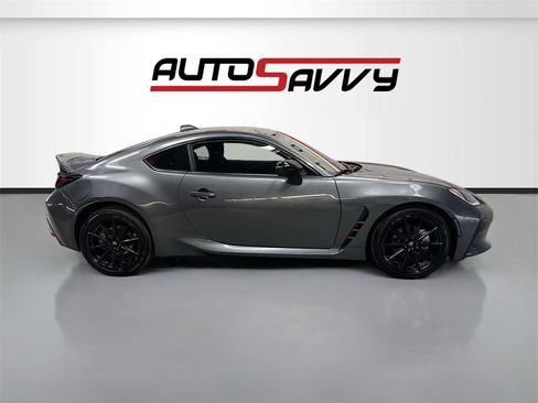 Used 2023 Toyota GR86 Premium image 8