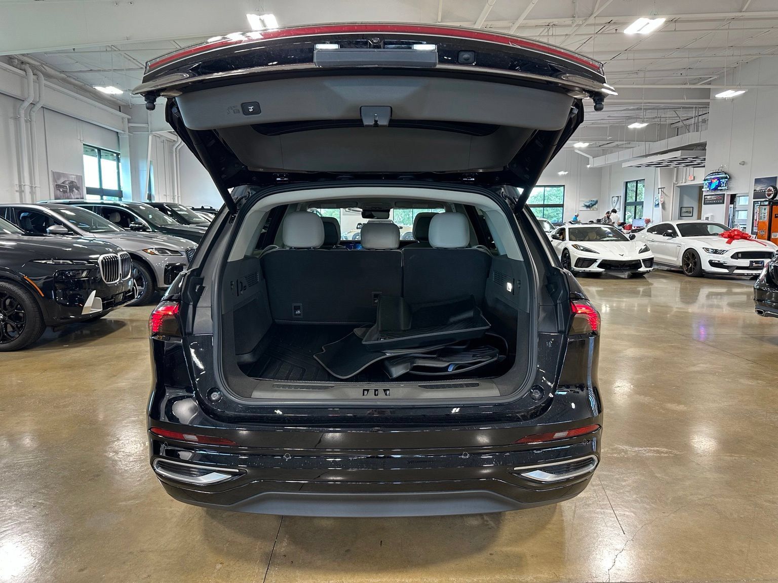 Used 2025 Lincoln Nautilus Reserve AWD/4WD image 51