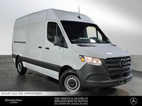 Used 2025 Mercedes-Benz Sprinter 2500 image 1