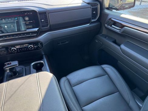 Used 2024 GMC Sierra 1500 Elevation w/ Elevation Premium Package image 15