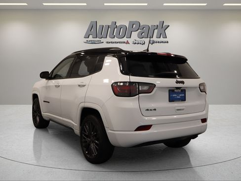 Certified 2022 Jeep Compass High Altitude AWD/4WD image 9