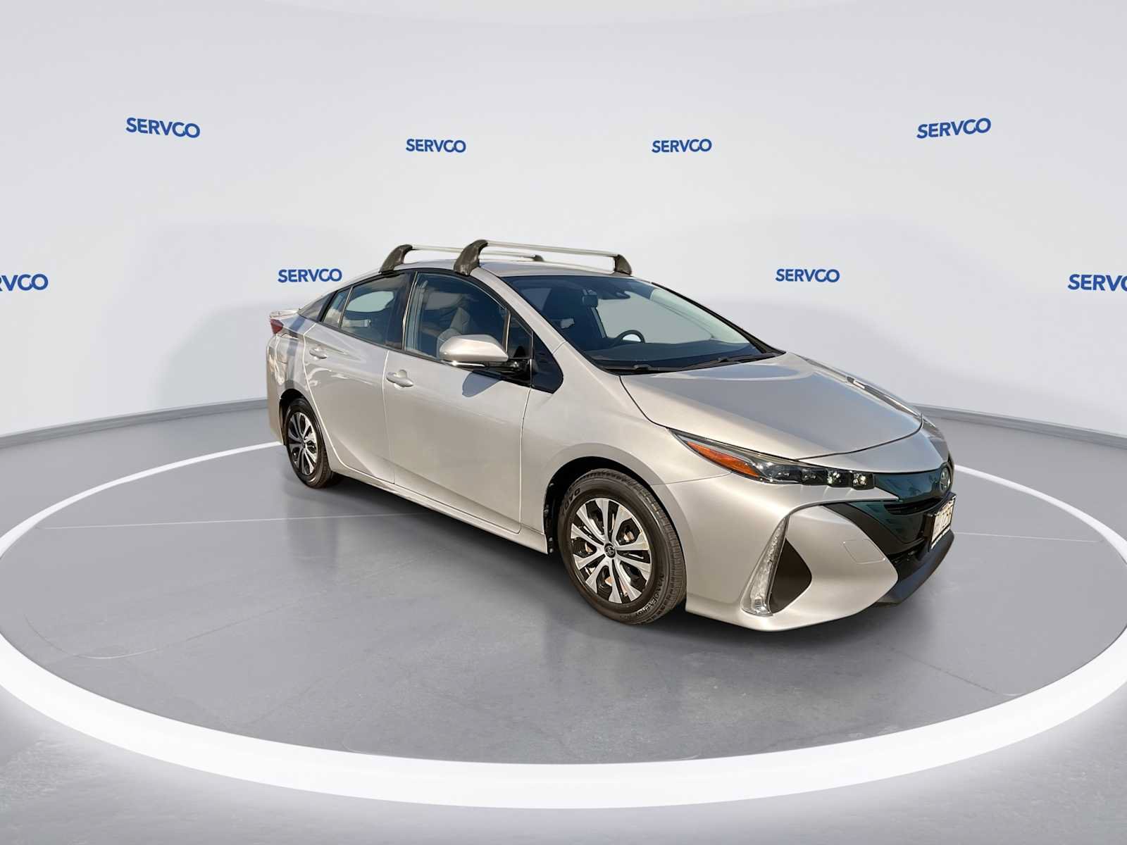 Used 2020 Toyota Prius Prime LE FWD image 2