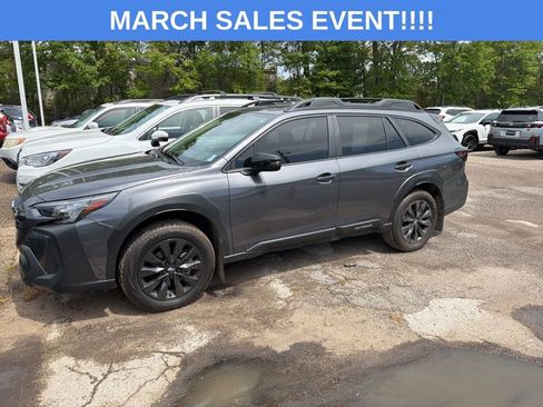 Used 2025 Subaru Outback Onyx Edition w/ Popular Package #2 image 1