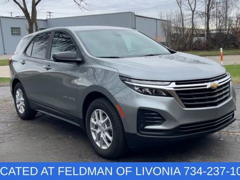 Certified 2024 Chevrolet Equinox LS w/ LS Convenience Package FWD image 2