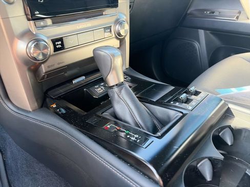Used 2020 Lexus GX 460 Premium w/ Premium Package AWD/4WD image 15