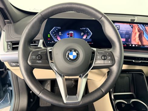 Used 2025 BMW X1 xDrive28i AWD/4WD image 11