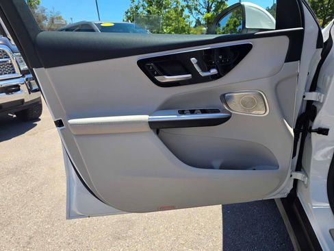 Used 2026 Mercedes-Benz GLC 300 4MATIC image 19