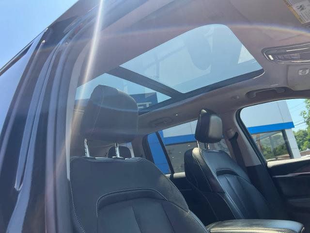 Used 2023 Jeep Grand Cherokee Limited w/ Trailer Tow Prep Group (B) AWD/4WD image 16