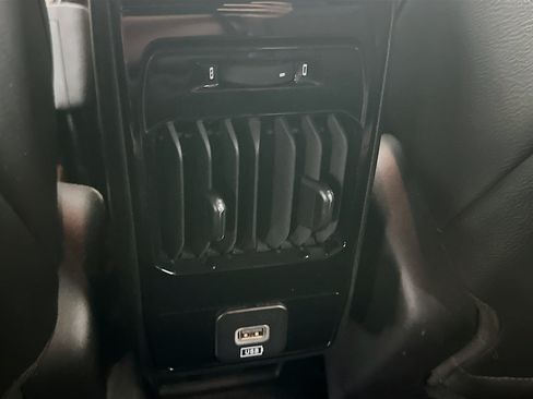 Used 2025 Jeep Compass Limited AWD/4WD image 26