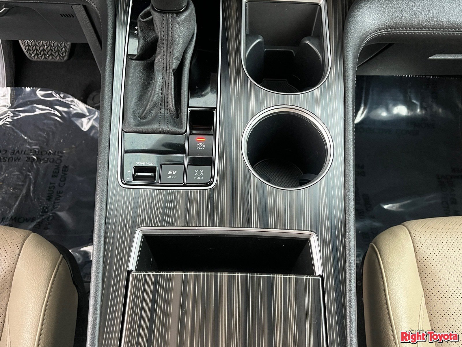 Certified 2023 Toyota Sienna Limited FWD image 30