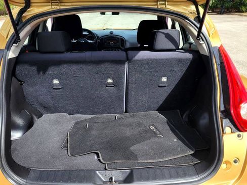 Used 2014 Nissan Juke S image 12