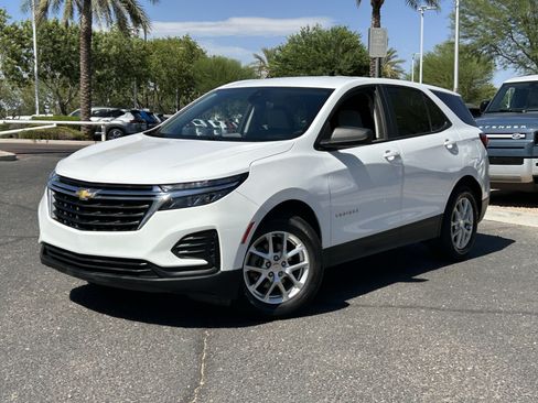 Used 2024 Chevrolet Equinox LS w/ LS Convenience Package FWD image 31