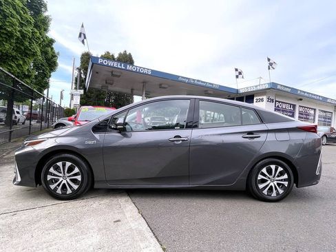 Used 2020 Toyota Prius Prime Limited FWD image 13