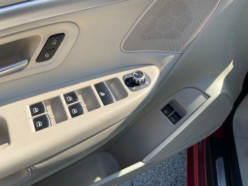 Used 2013 Volkswagen Eos Komfort FWD image 14