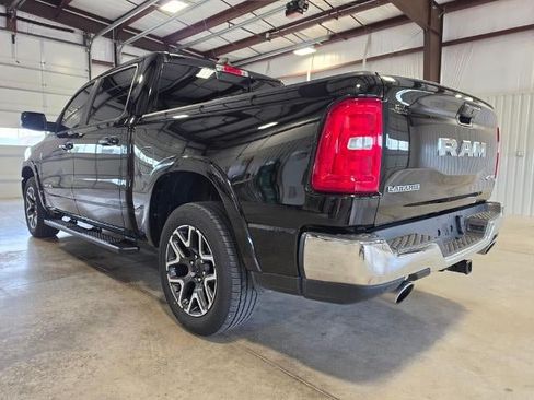 Used 2025 RAM 1500 Laramie AWD/4WD image 3