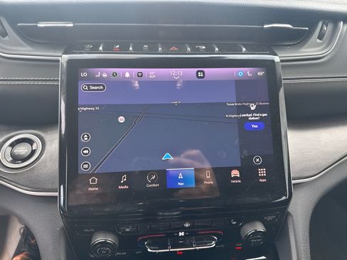 Certified 2022 Jeep Grand Cherokee Limited AWD/4WD image 10