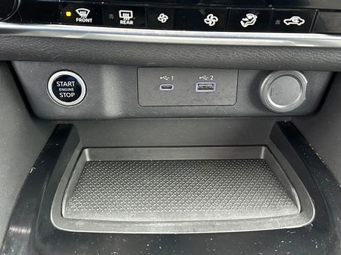 Certified 2023 Nissan Rogue SV image 34