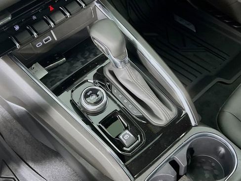 New 2026 GMC Canyon Elevation w/ Convenience Package image 14