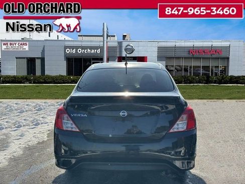 Used 2018 Nissan Versa S Plus image 4