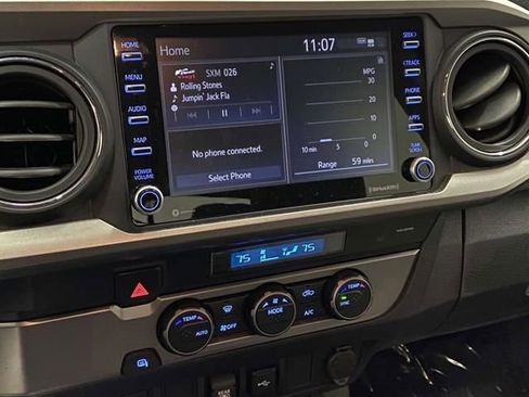 Used 2022 Toyota Tacoma SR5 image 17