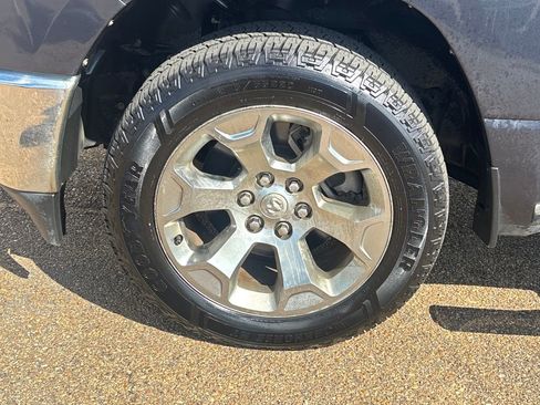 Used 2019 RAM 1500 Big Horn image 24