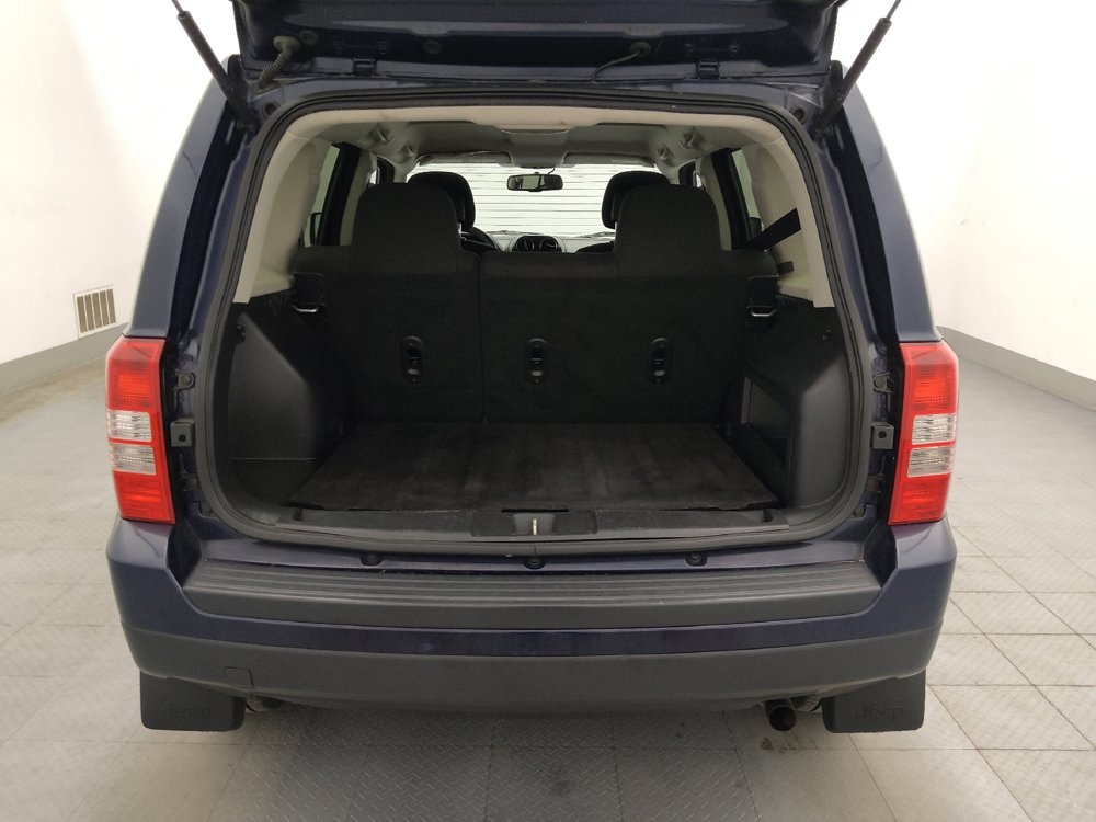Used 2016 Jeep Patriot Sport FWD image 29
