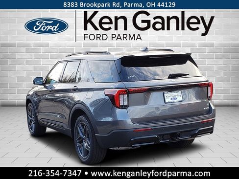 New 2026 Ford Explorer ST-Line w/ ST-Line Street Pack image 7